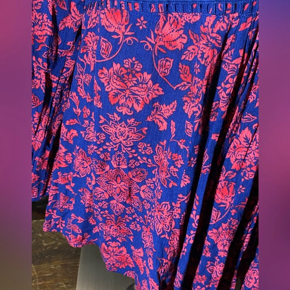 Torrid blue and red boho top with tie, size 1 - Picture 2 of 8